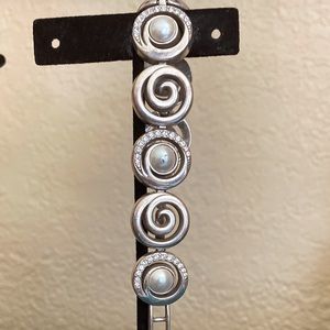 Silver - pearl-like stone bracelet